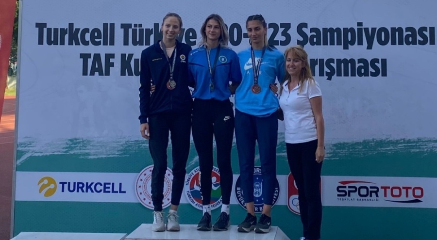 Bursa Büyükşehir Belediyespor, Atletizm Şampiyonası'nda 9 madalya kazandı