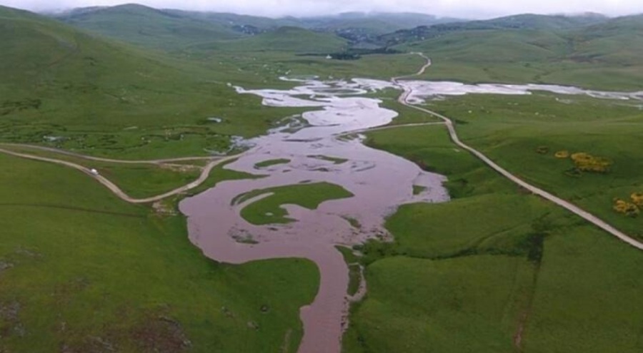 Ordu'da sağanak yağışta menderesler taştı