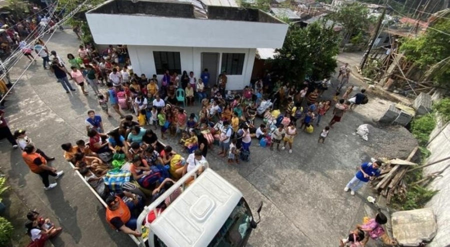 Mayon Yanardağı çevresinde 13 bin kişinin tahliyesi yapıldı