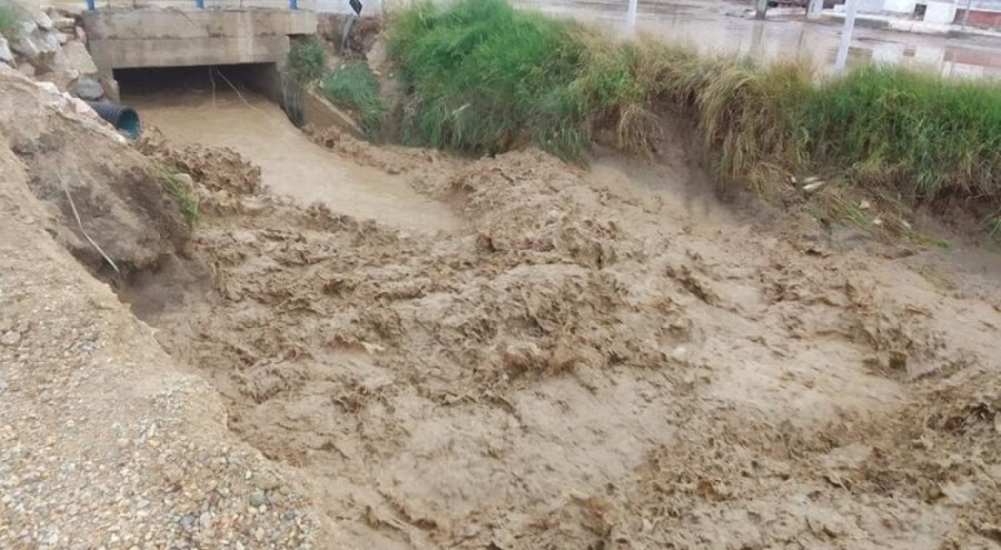 Çorum'da sağanak yağışta dere taştı!