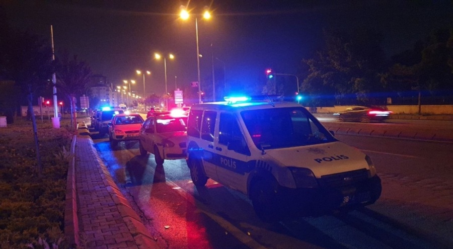 Trafikte tartıştığı kişi tarafından pompalı tüfekle vuruldu