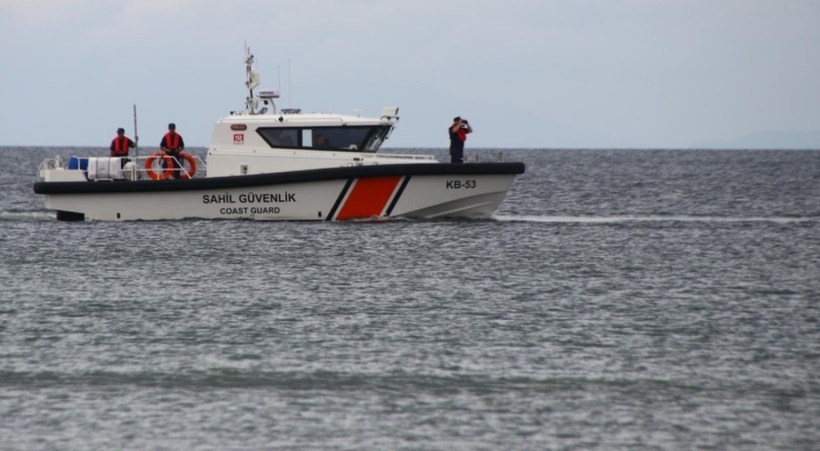 İki gün önce denizde kaybolan genci arama çalışmaları sürüyor