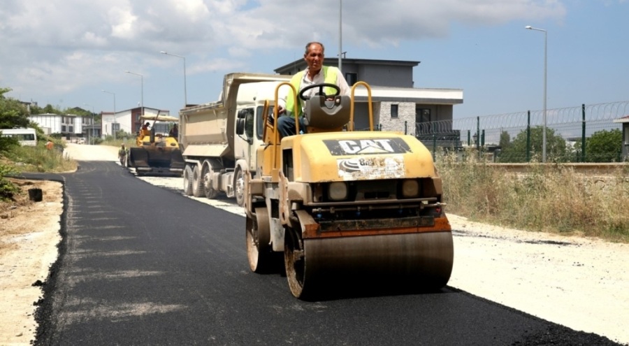 Bursa Nilüfer'de yol-asfalt çalışmaları devam ediyor