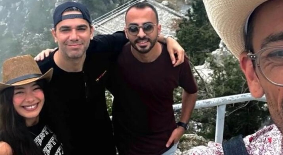 Neslihan Atagül ve Kadir Doğulu mutluluk pozu verdi