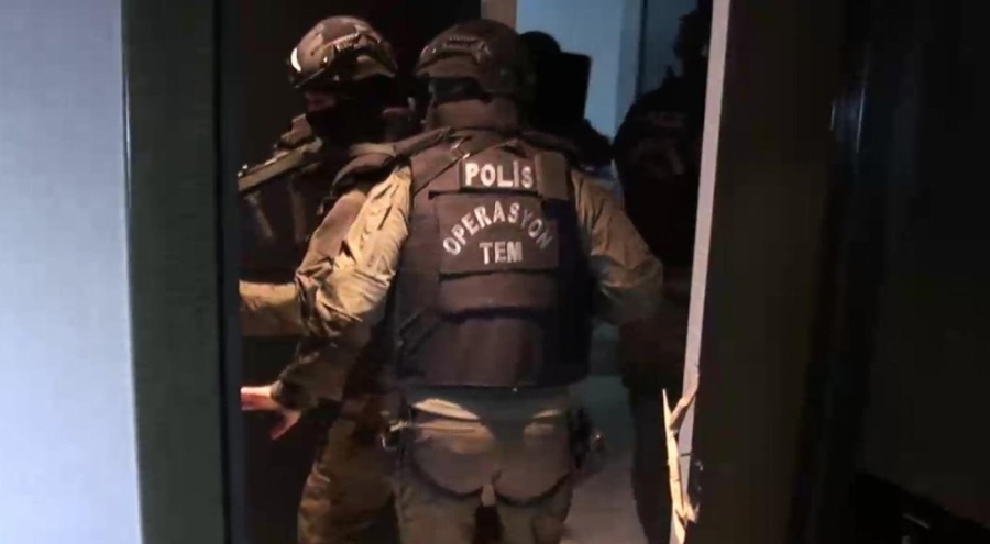 5 ilde uyuşturucu operasyonunda 100 milyon liralık nakit ve mücevher ele geçirildi