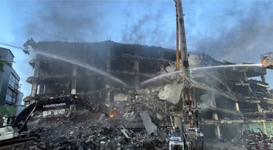 İstanbul'da fabrikada çıkan yangın 70. saatte söndürüldü