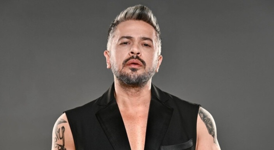 Emre Altuğ EYT'li olduğunu duyurdu