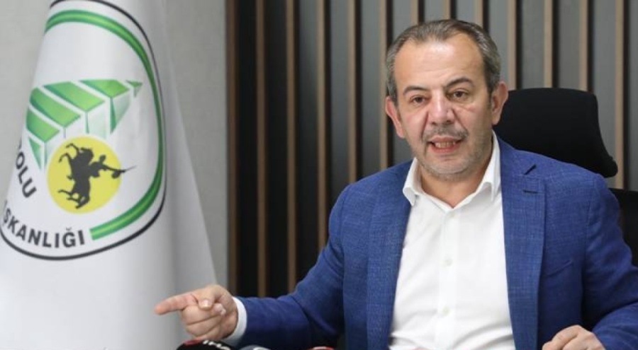 Bolu Belediye Başkanı Tanju Özcan CHP'ye geri döndü