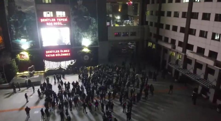 İstanbul'da FETÖ operasyonunda 28 kişiye gözaltı