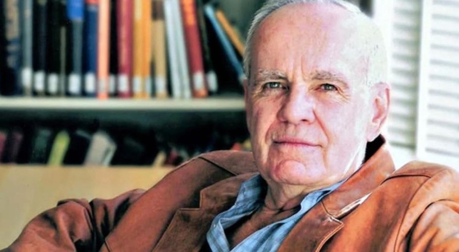 Yazar Cormac McCarthy yaşama veda etti