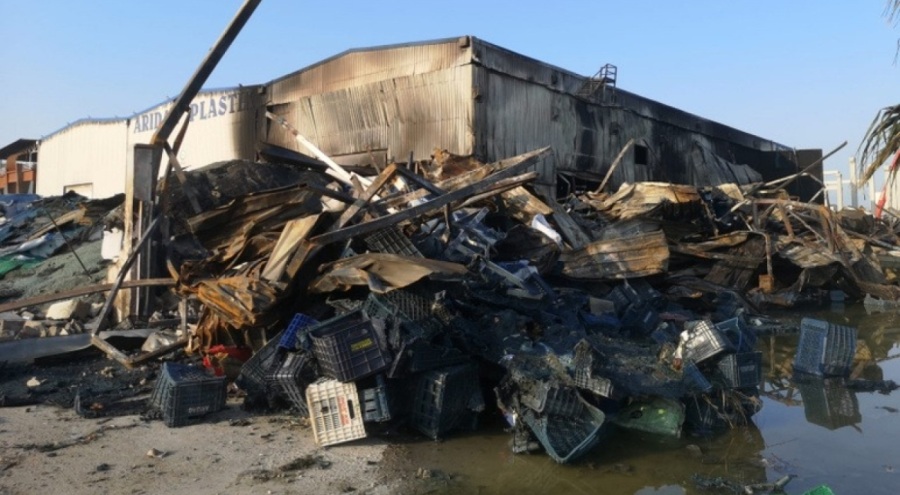 Mersin'de fabrika yangını!