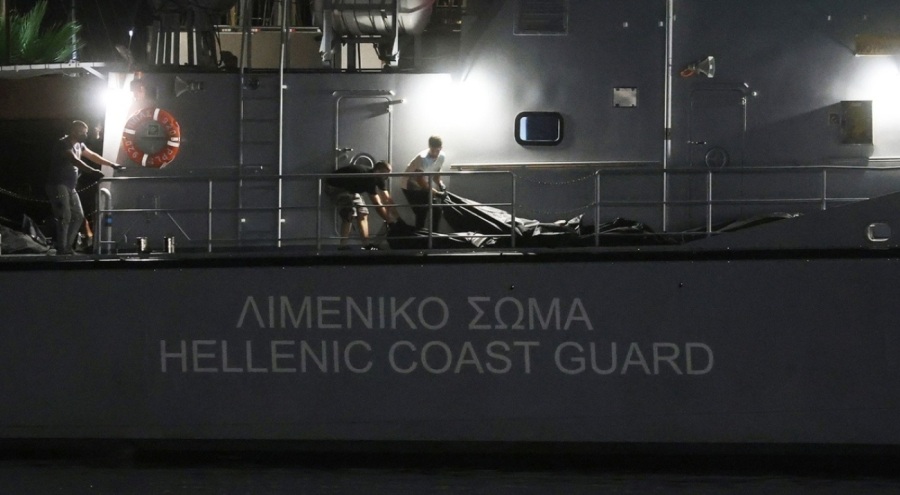 Yunanistan'da göçmen teknesi faciası nedeniyle "ulusal yas" ilan edildi