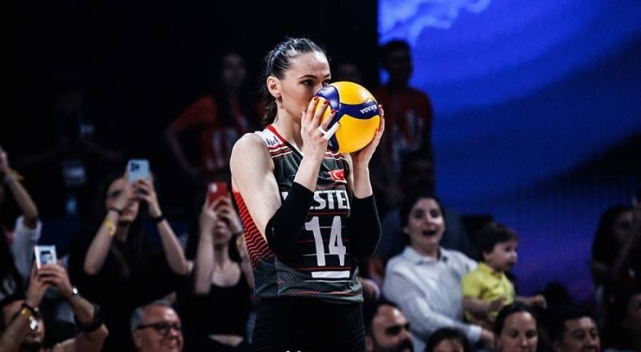 A Milli Kadın Voleybol Takımı, Polonya'ya mağlup oldu