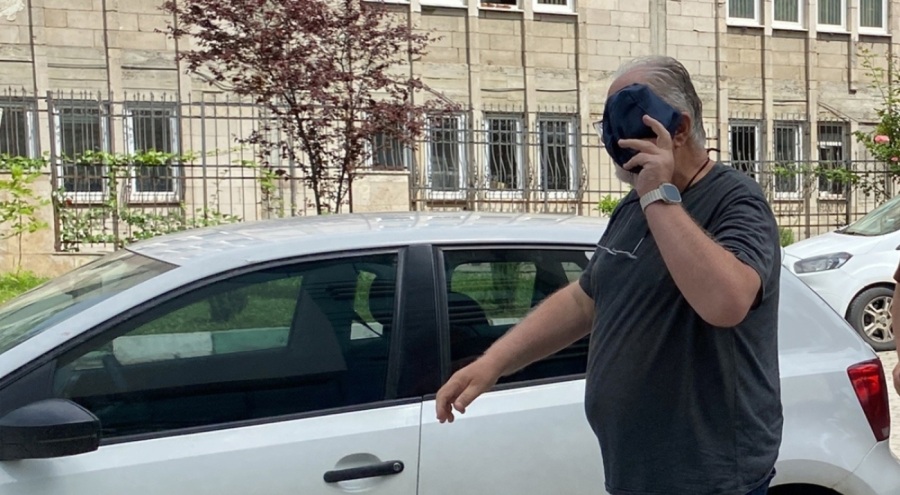 Müstehcen çocuk görüntüsü operasyonunda öğretim üyesine ev hapsi cezası!