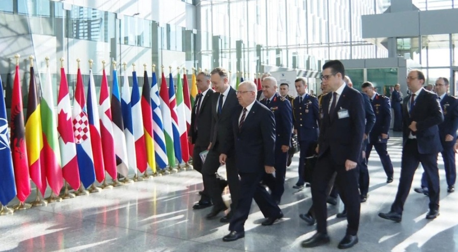 Bakan Güler, NATO Genel Sekreteri Stoltenberg ile görüştü