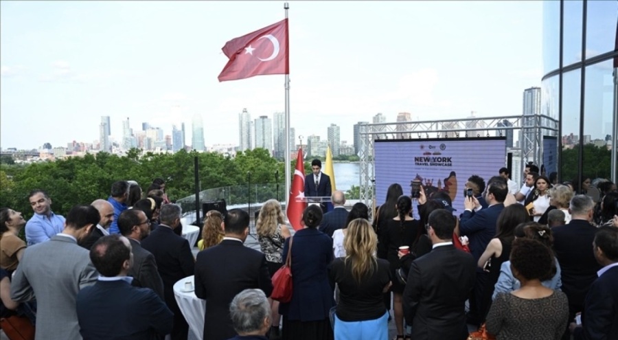 ABD'de bulunan Türkevi'nde Türkiye ve Kolombiya kültürü gösterilerle  tanıtıldı