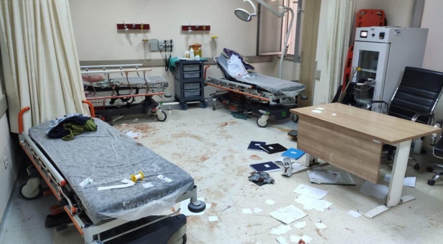 Akrabalar arasındaki kavga hastanede de sürdü! Doktora saldırı