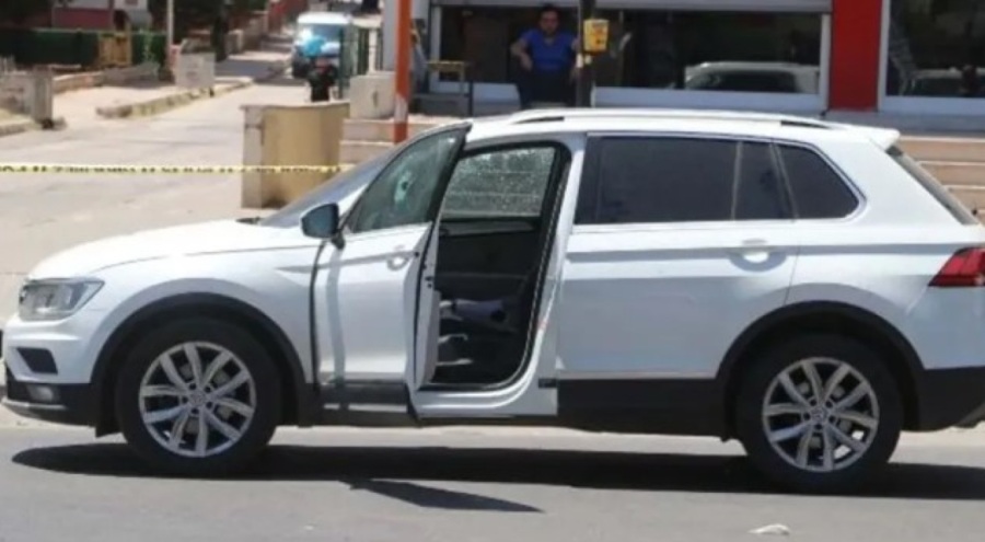 Boşanma aşamasındaki eşini ve kayınpederini av tüfeğiyle öldürdü