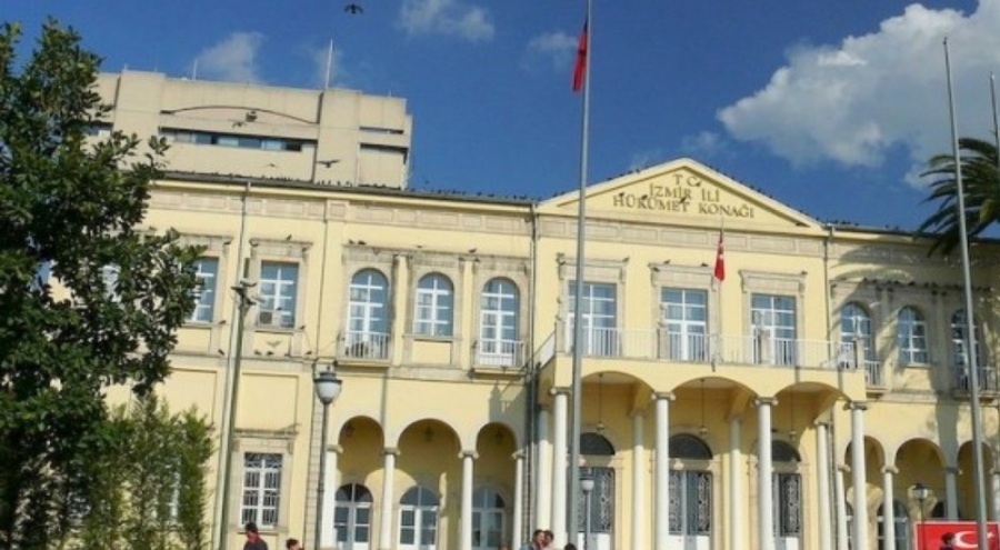 İzmir Valiliği'nden Onur Haftası öncesi yürüyüş yasağı