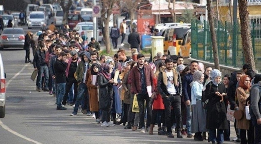 Gençlikle ilgili ürküten manzara: Her 4 gençten biri işsiz!
