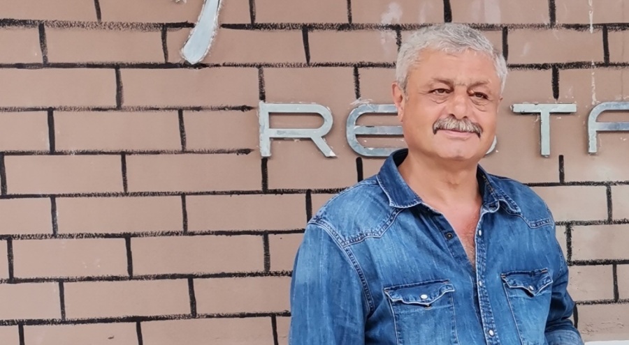 Sokak arasında silahlı saldırıya uğrayan gece kulübü işletmecisi hayatını kaybetti
