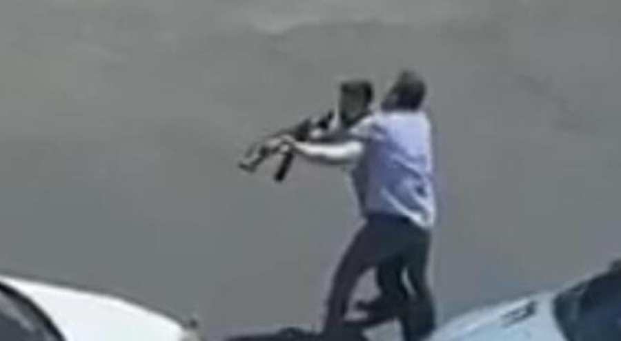 Boşandığı eşi ve kayınpederini velayet için öldürmüş!