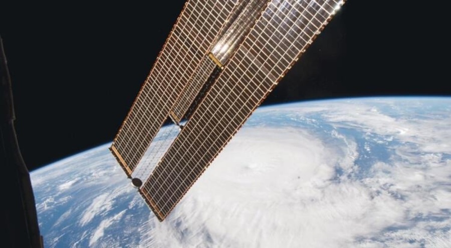 Dünyanın ekseni 20 yılda doğuya kaydı