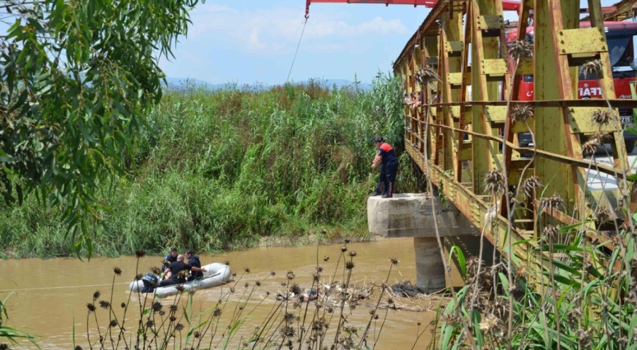 Evden pazara gitmek için çıktı, 4 gün sonra köprü ayağında cesedi bulundu