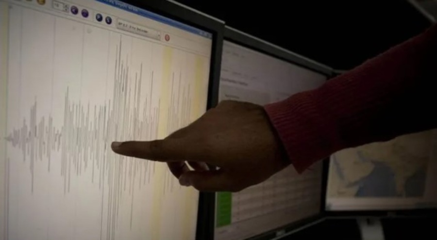 Papua Yeni Gine'de deprem