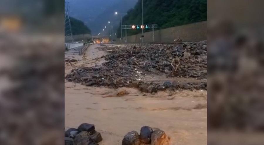 Trabzon-Gümüşhane karayolu ulaşıma kapandı