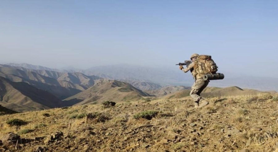 Hakkari'de 3 terörist öldürüldü