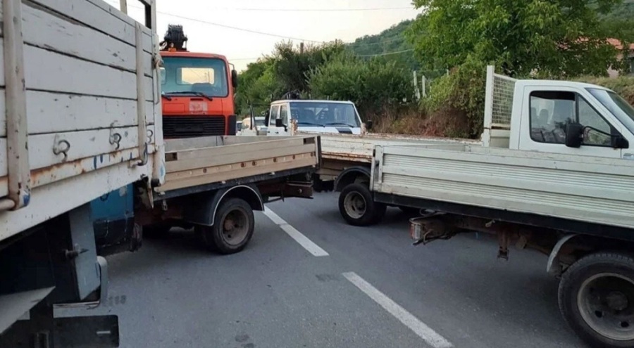 Sırbistan ve Kosova arasında gerilim artıyor! Sınır kapıları kapatıldı