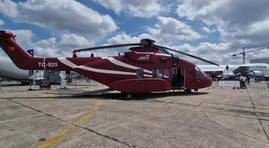 TUSAŞ'ın yeni modeli Fransa'da tanıtıldı