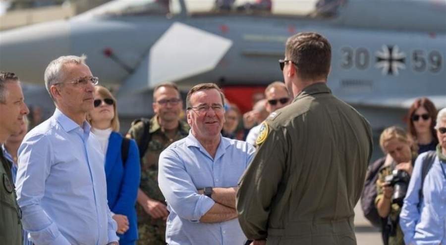 Stoltenberg NATO tarihinin en büyük hava tatbikatına katıldı