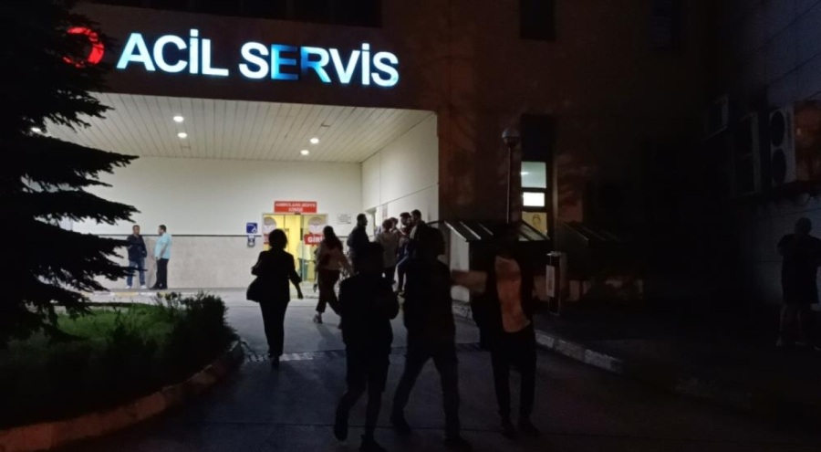 Tavuk döner dükkanında yemek yiyen 21 kişi zehirlendi