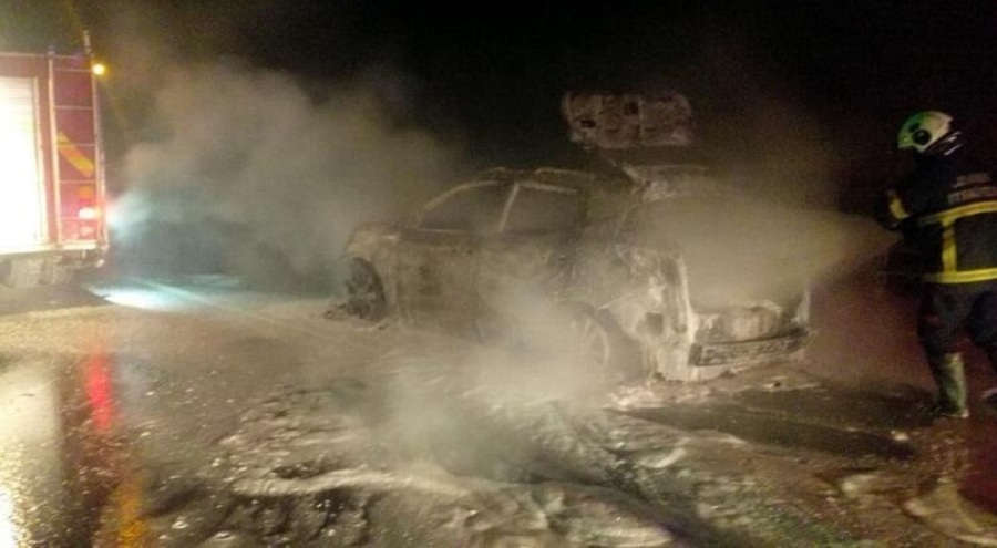 Bolu'da tünelde yan cip ulaşımı durdurdu