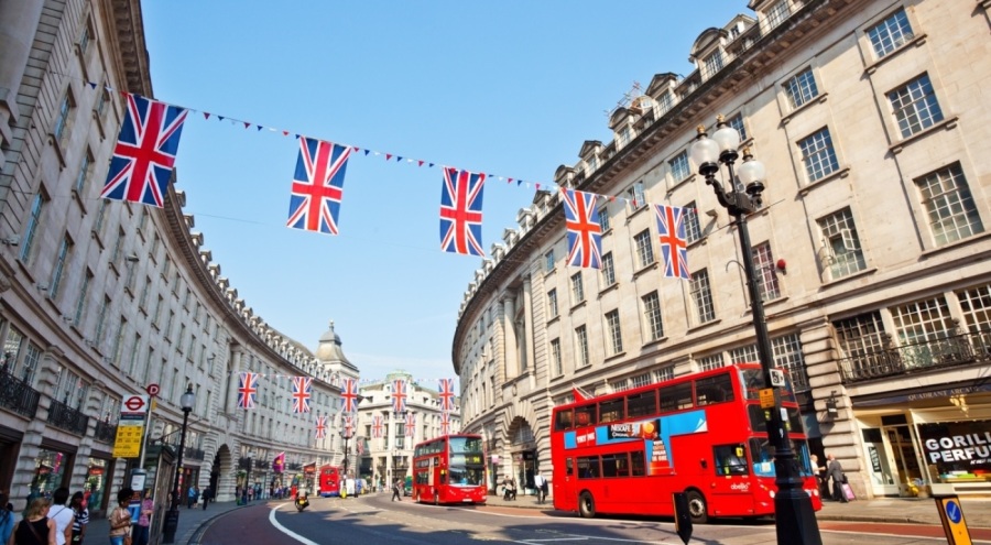 İngiltere'de enflasyon yüzde 8,7'de sabit kaldı