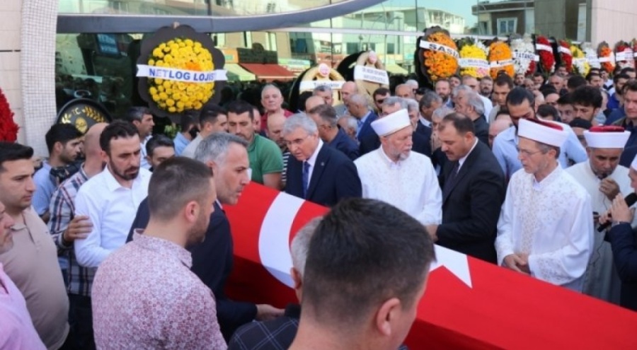 Erenler Belediye Başkanı Fevzi Kılıç son yolculuğuna uğurlandı