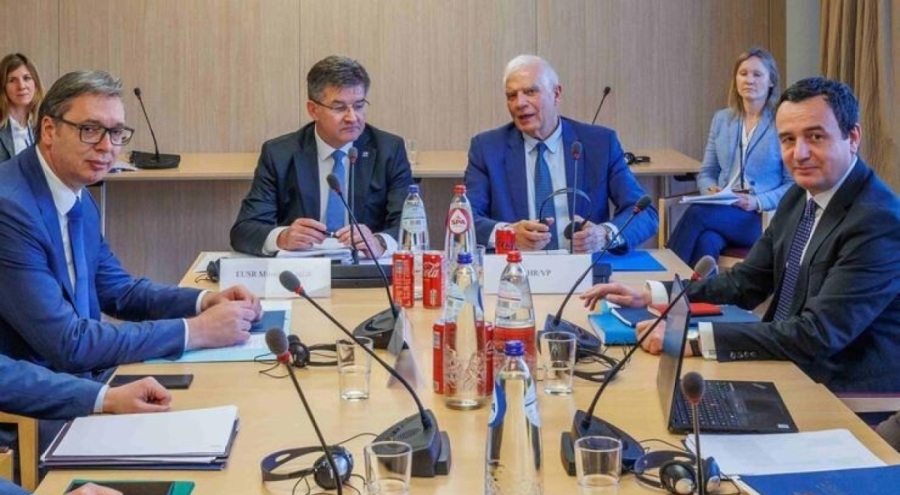 Avrupa Birliği'nden Kosova ve Sırbistan'a acil toplantı çağrısı