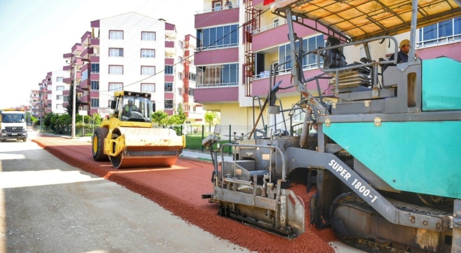 Yenişehir'de sokak ve caddeler asfaltlanıyor