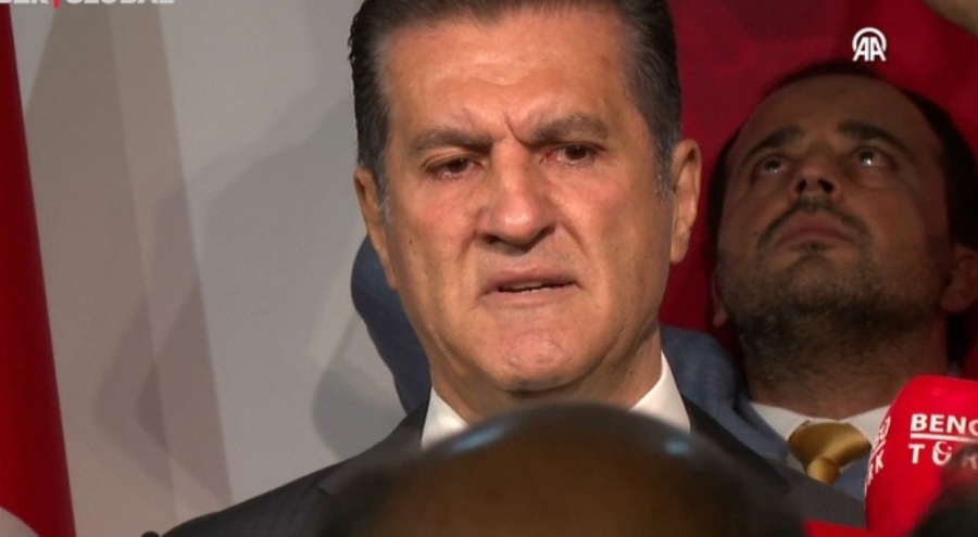 Son konuşmasına yapan Mustafa Sarıgül gözyaşlarını tutamadı!