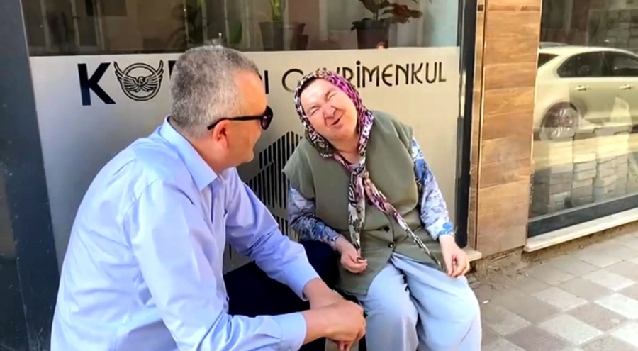 Görme engelli Zeynep Teyze, Cumhurbaşkanı Erdoğan'la tanışmak istiyor