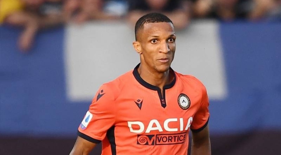 Fenerbahçe Rodrigo Becao ile görüşüyor