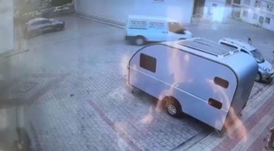 7 yaşındaki çocuk, 5 yaşındaki kardeşini ezdi