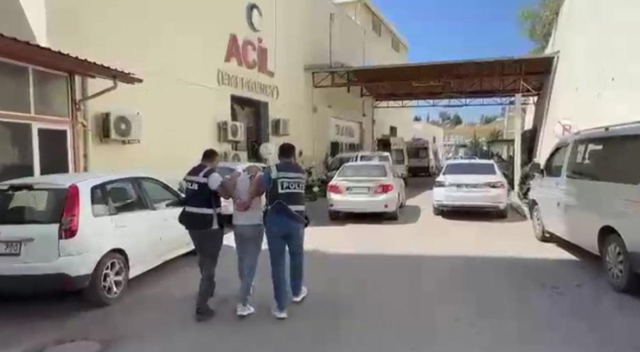 Sokak ortasında dehşet: Silahla rastgele ateş etti