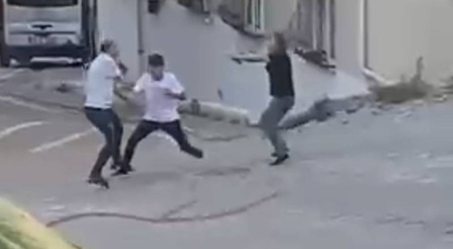 Kadına şiddeti engellemek için araya giren bir kişi, öldürüldü