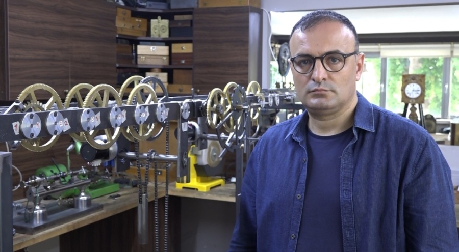 Bursalı ustadan Belçika'ya dev saat