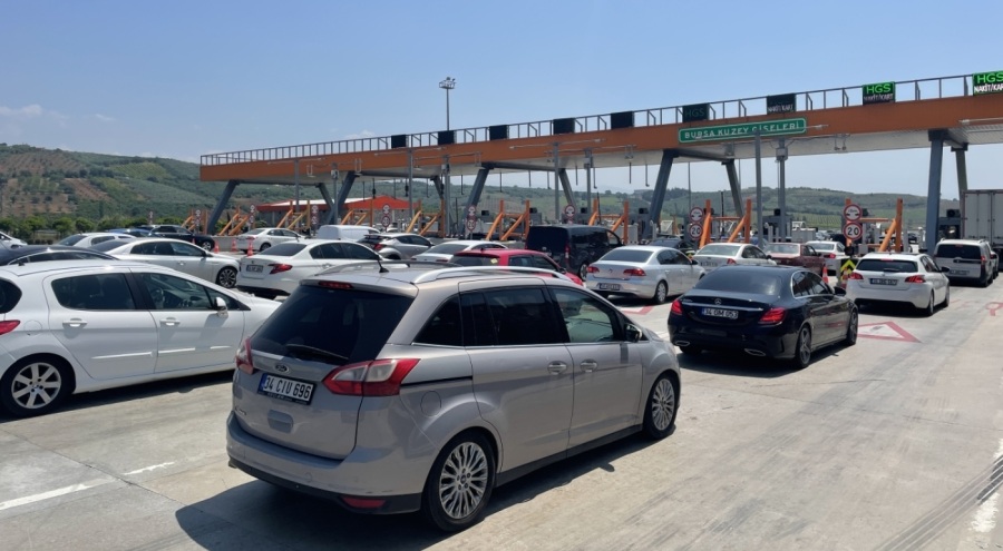 Bursa'da bayram tatili trafiği sürüyor