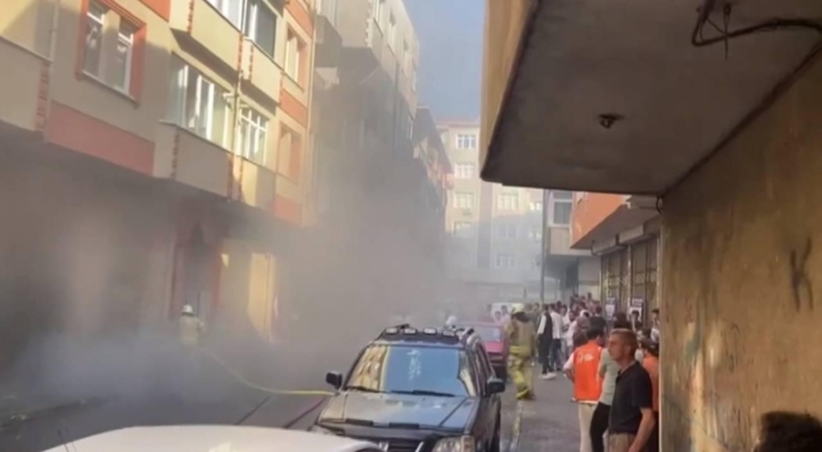 Pendik'te boya atölyesinde yangın çıktı