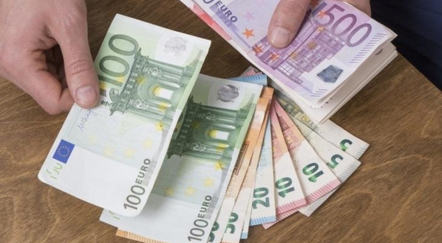 Euro ve dolar rekor kırdı!